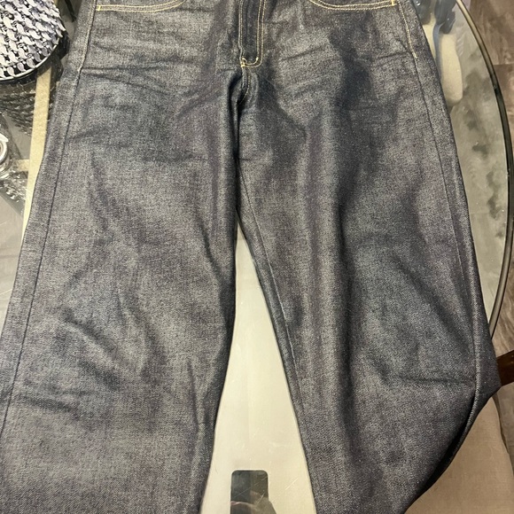 trying to get rid of some clothes - Picture 2 of 5